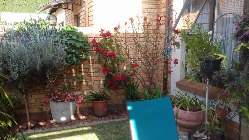 2 Bedroom Property for Sale in Brentwood Gauteng