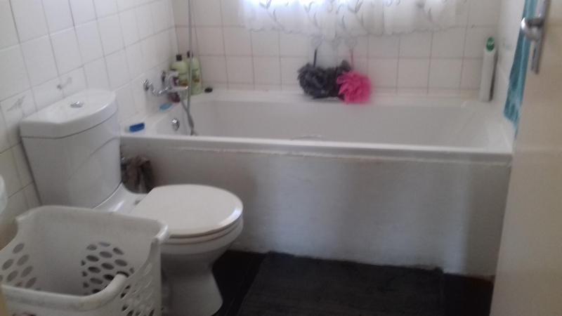 2 Bedroom Property for Sale in Geduld Gauteng