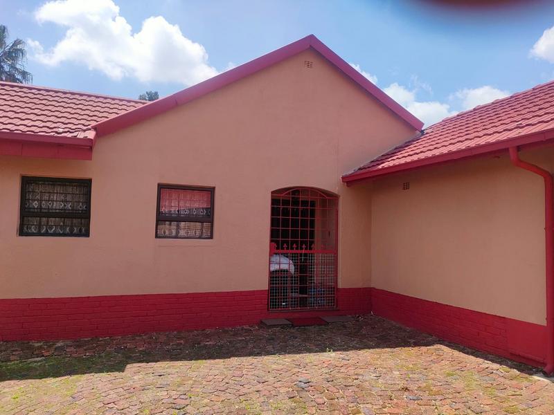 5 Bedroom Property for Sale in Evans Park Gauteng