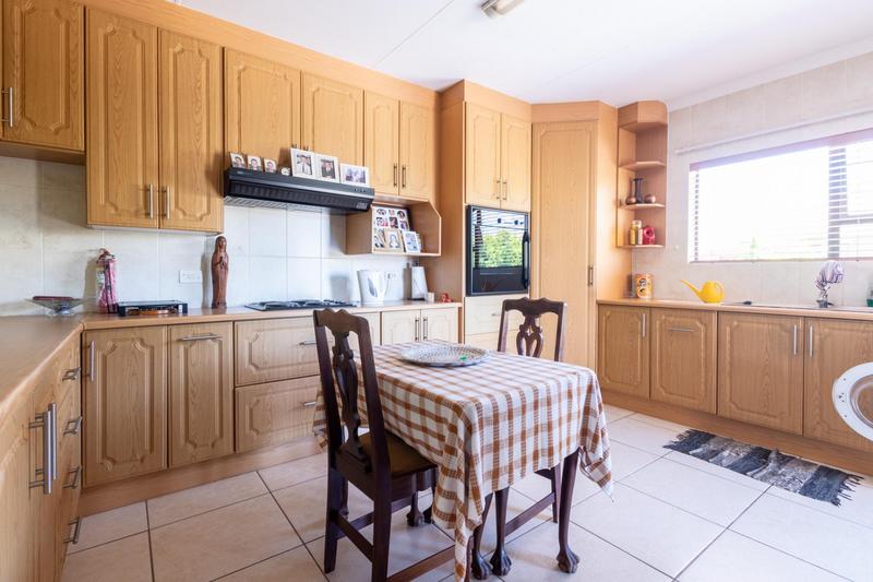 2 Bedroom Property for Sale in Garsfontein Gauteng