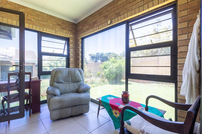 2 Bedroom Property for Sale in Garsfontein Gauteng