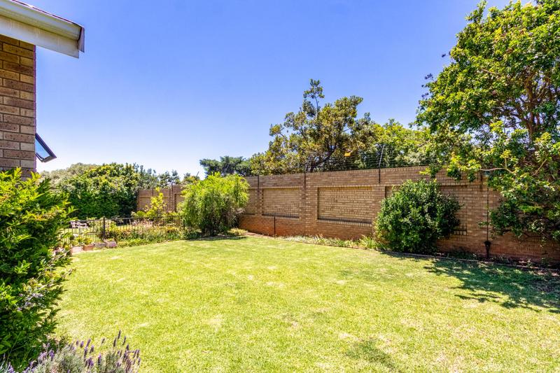 2 Bedroom Property for Sale in Garsfontein Gauteng