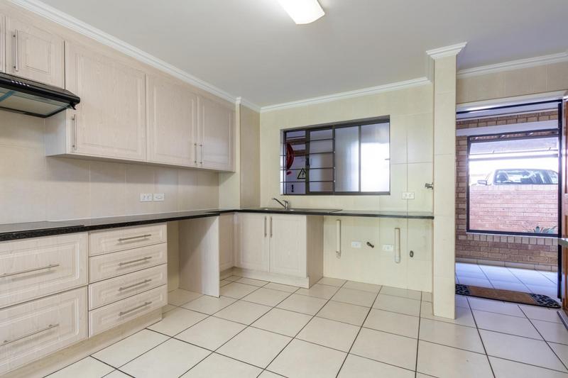 2 Bedroom Property for Sale in Garsfontein Gauteng