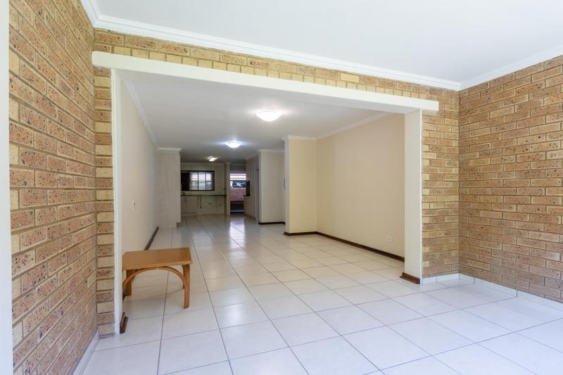 2 Bedroom Property for Sale in Garsfontein Gauteng