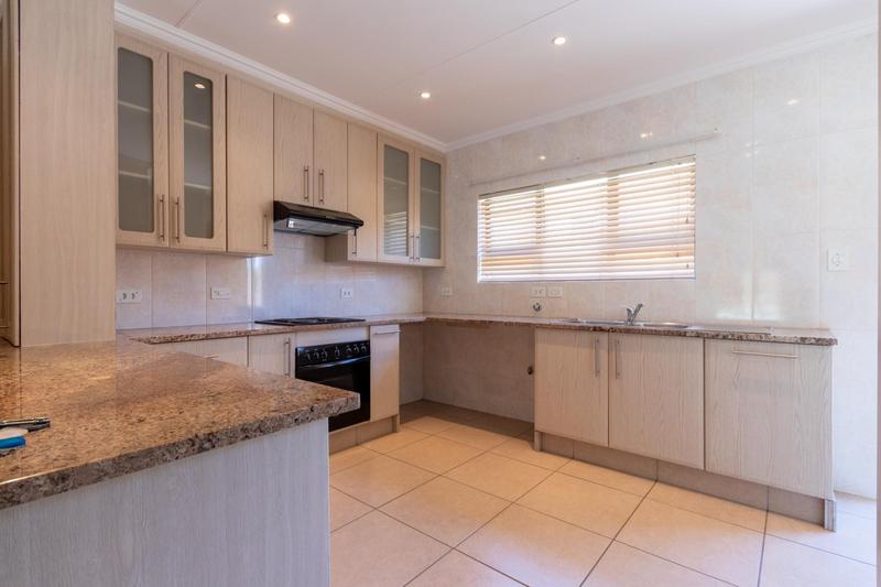 2 Bedroom Property for Sale in Garsfontein Gauteng