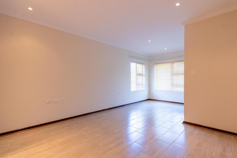 2 Bedroom Property for Sale in Garsfontein Gauteng
