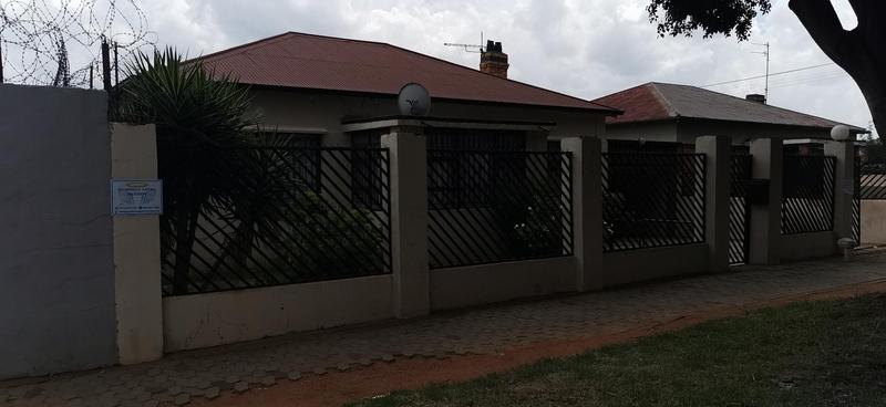 4 Bedroom Property for Sale in Regents Park Gauteng