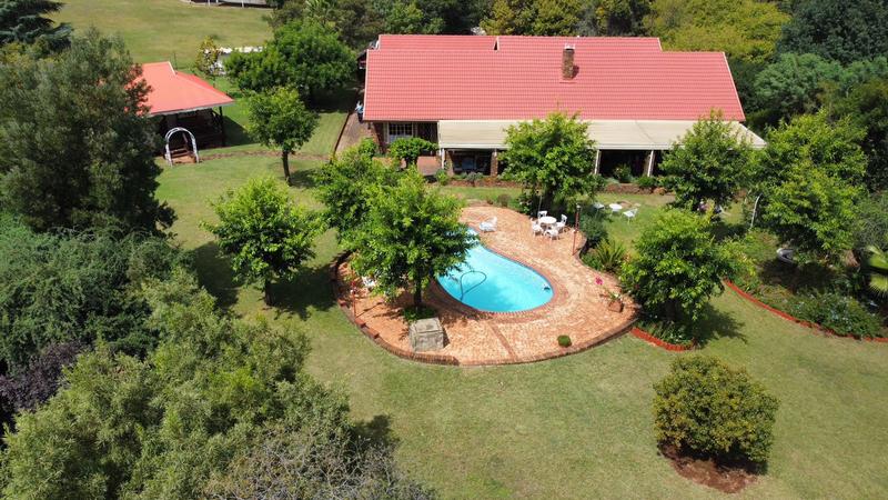 Commercial Property for Sale in Die Hoewes Gauteng