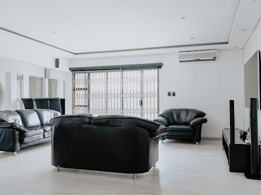 5 Bedroom Property for Sale in Lenasia Gauteng