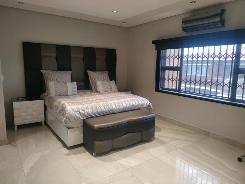 5 Bedroom Property for Sale in Lenasia Gauteng
