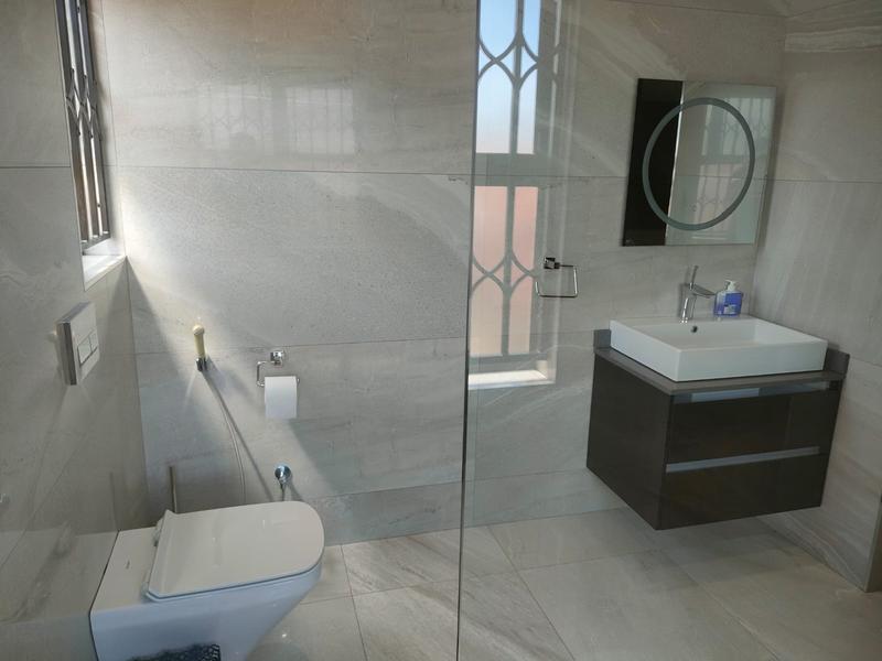 5 Bedroom Property for Sale in Lenasia Gauteng