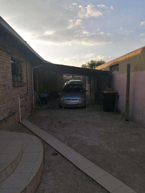 3 Bedroom Property for Sale in Lenasia Gauteng