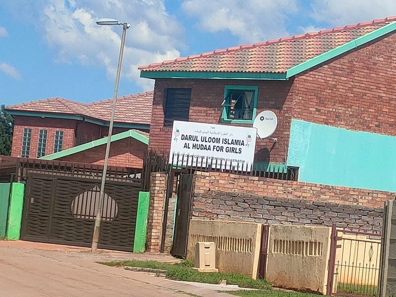 9 Bedroom Property for Sale in Lenasia Gauteng