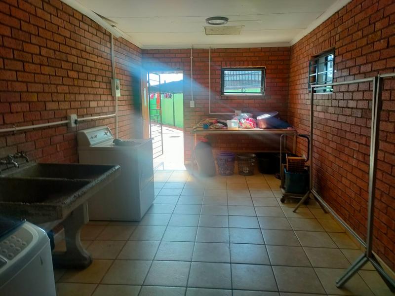 9 Bedroom Property for Sale in Lenasia Gauteng
