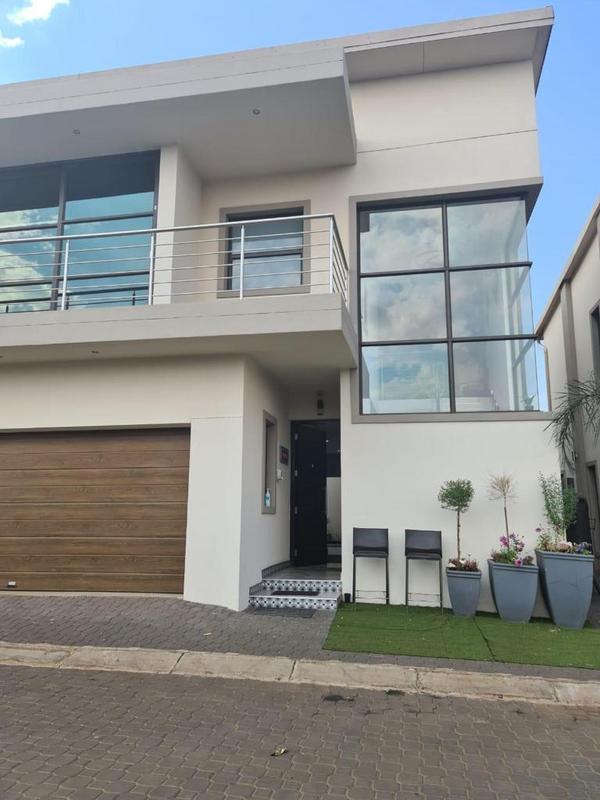 3 Bedroom Property for Sale in Lenasia Gauteng