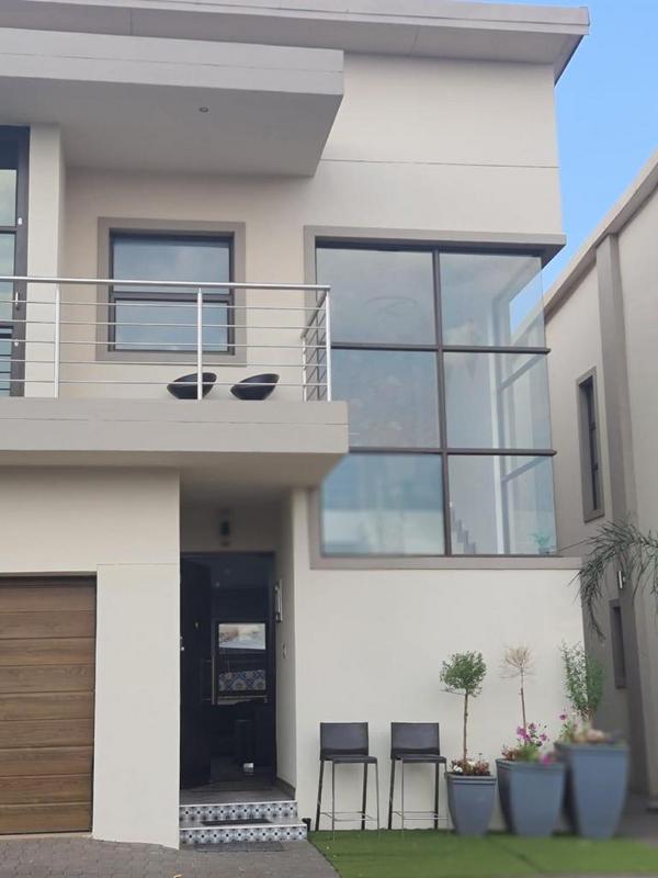 3 Bedroom Property for Sale in Lenasia Gauteng