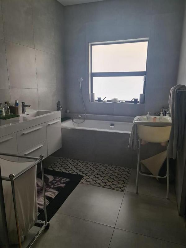 3 Bedroom Property for Sale in Lenasia Gauteng