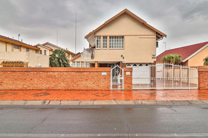 4 Bedroom Property for Sale in Lenasia Gauteng