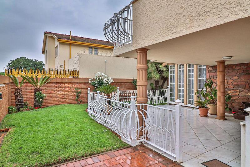 4 Bedroom Property for Sale in Lenasia Gauteng