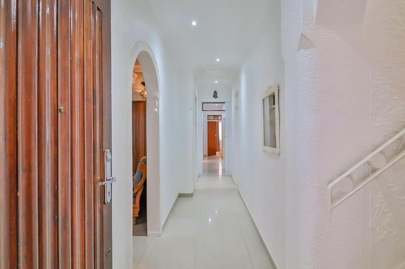 4 Bedroom Property for Sale in Lenasia Gauteng