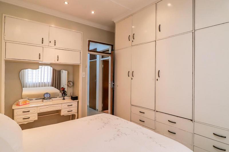 4 Bedroom Property for Sale in Lenasia Gauteng