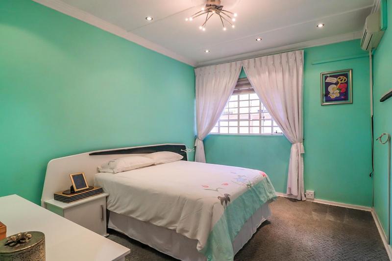 4 Bedroom Property for Sale in Lenasia Gauteng