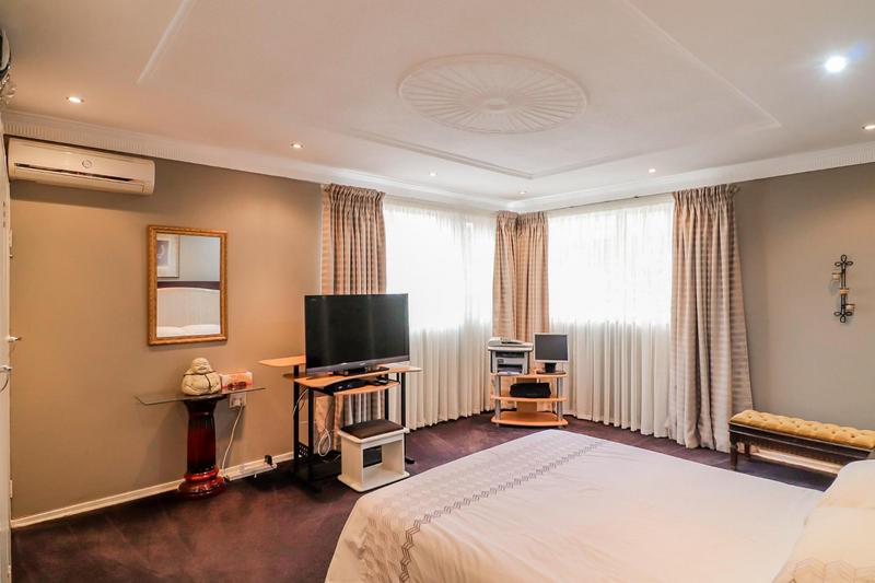 4 Bedroom Property for Sale in Lenasia Gauteng