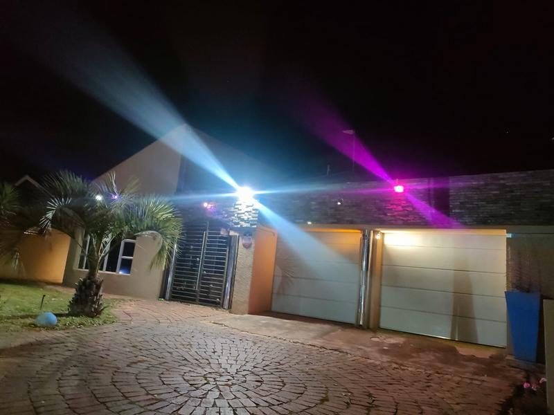 4 Bedroom Property for Sale in Lenasia Gauteng