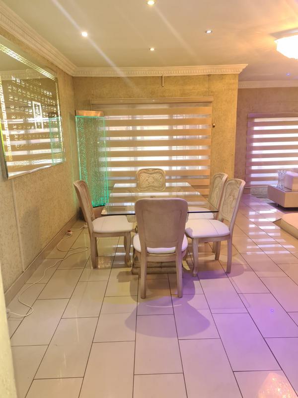 4 Bedroom Property for Sale in Lenasia Gauteng