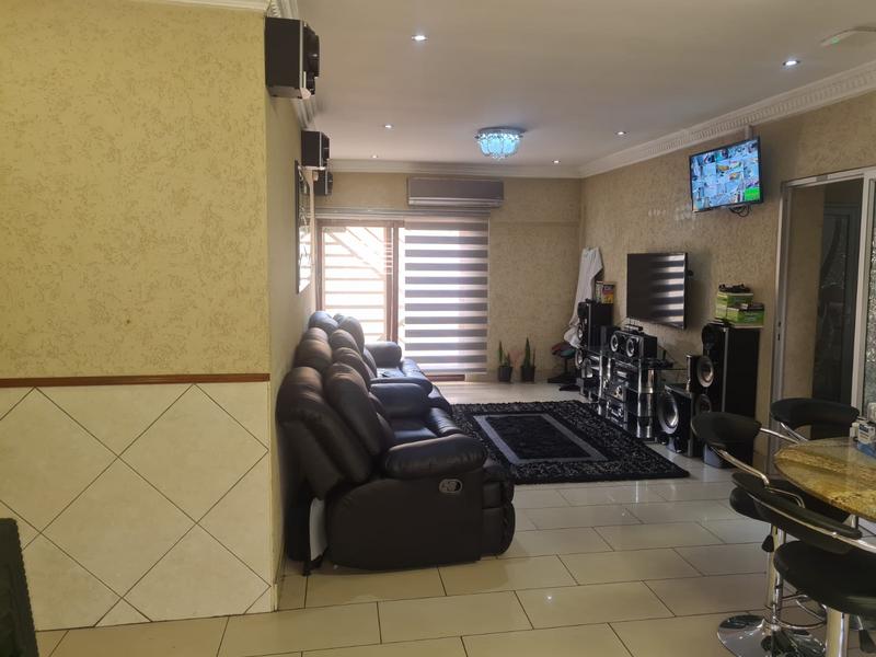 4 Bedroom Property for Sale in Lenasia Gauteng