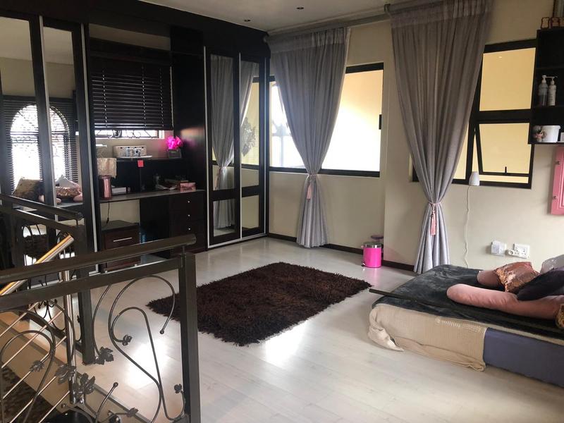 6 Bedroom Property for Sale in Laudium Gauteng