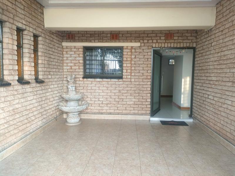 4 Bedroom Property for Sale in Lenasia Gauteng