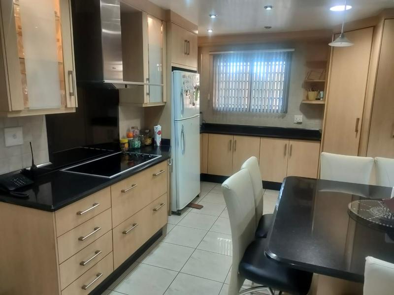 4 Bedroom Property for Sale in Lenasia Gauteng