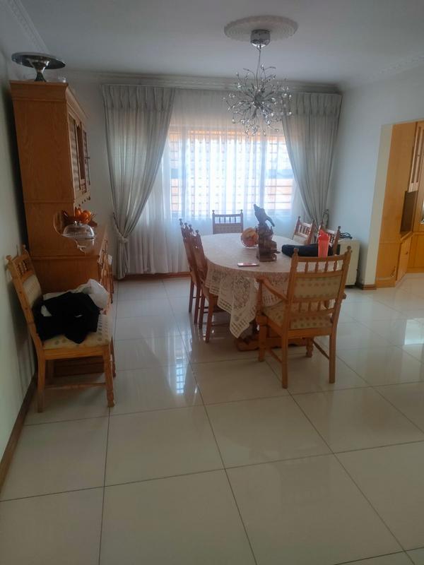 4 Bedroom Property for Sale in Lenasia Gauteng