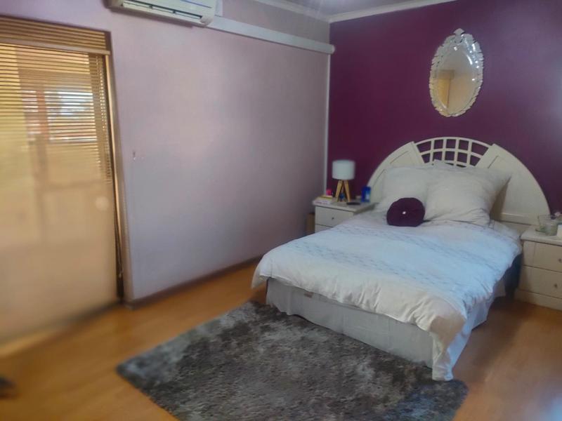 4 Bedroom Property for Sale in Lenasia Gauteng