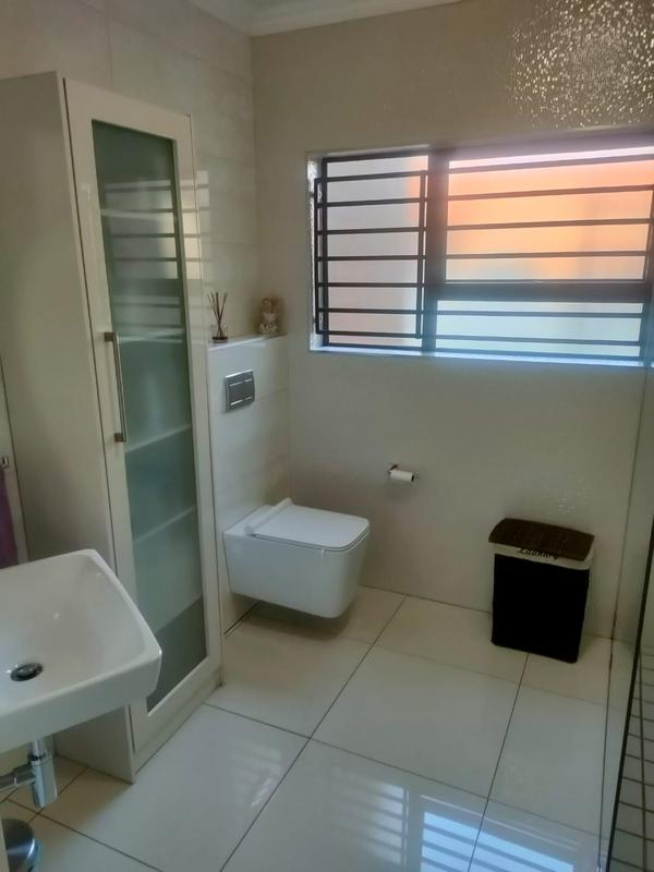 4 Bedroom Property for Sale in Lenasia Gauteng