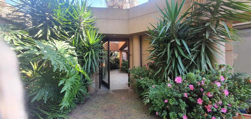 4 Bedroom Property for Sale in Atholl Gauteng