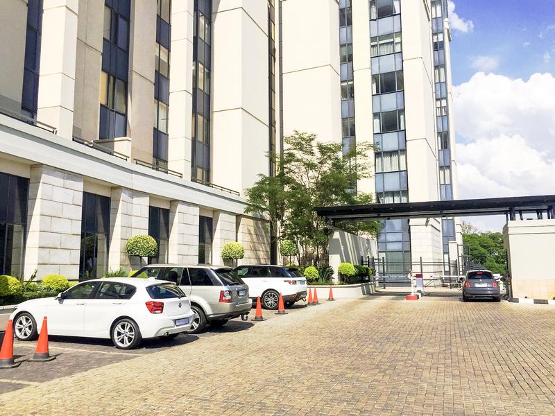 To Let 3 Bedroom Property for Rent in Sandton Central Gauteng