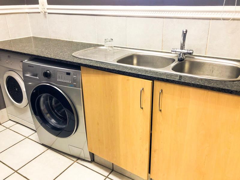 To Let 3 Bedroom Property for Rent in Sandton Central Gauteng