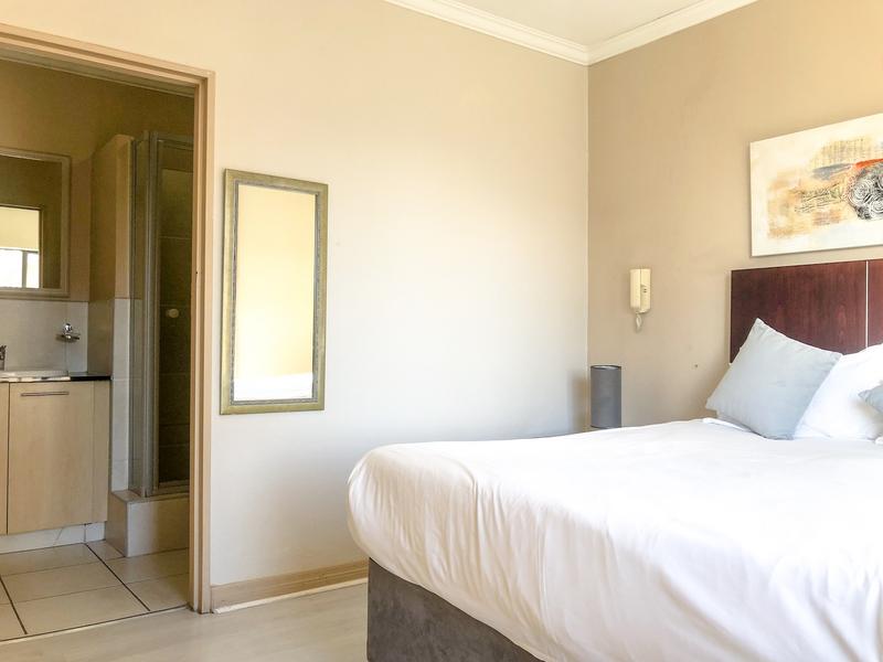 2 Bedroom Property for Sale in Sandton Central Gauteng