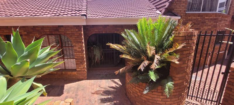 4 Bedroom Property for Sale in Wonderboom Gauteng