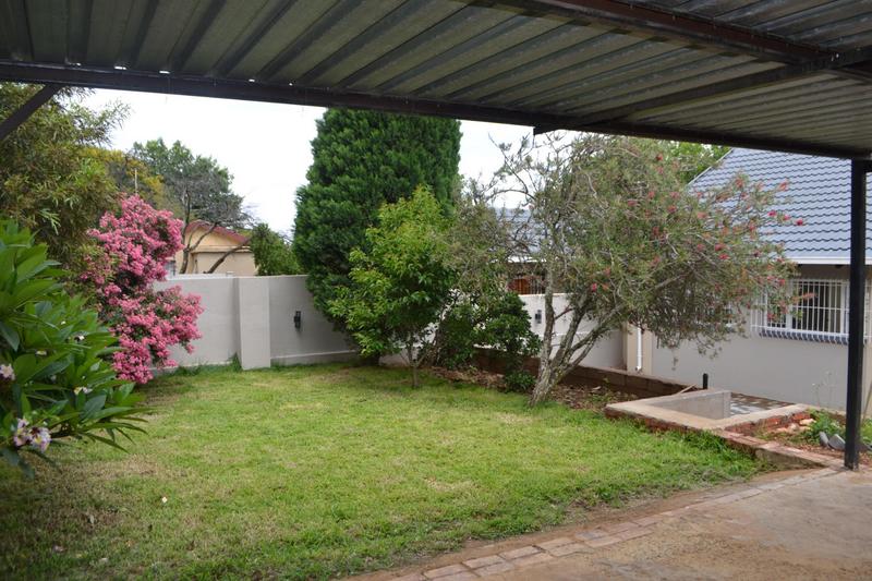 To Let 3 Bedroom Property for Rent in Waterkloof Glen Gauteng