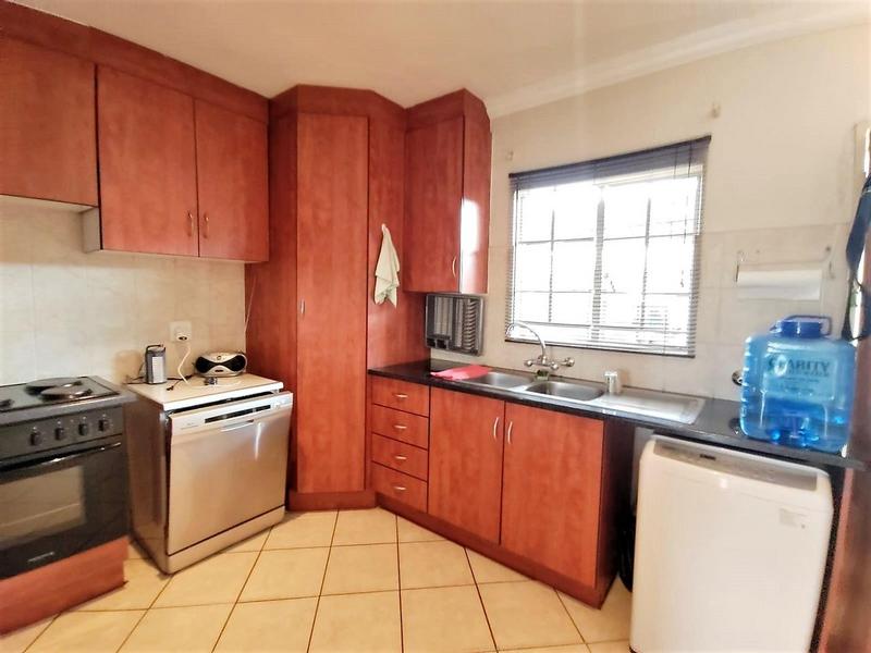 2 Bedroom Property for Sale in Annlin Gauteng