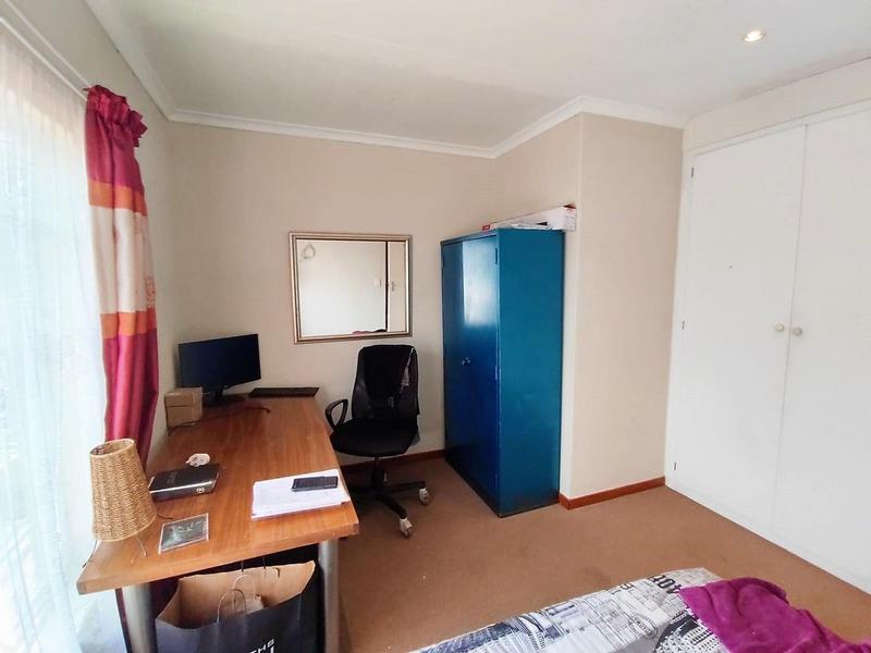 2 Bedroom Property for Sale in Annlin Gauteng