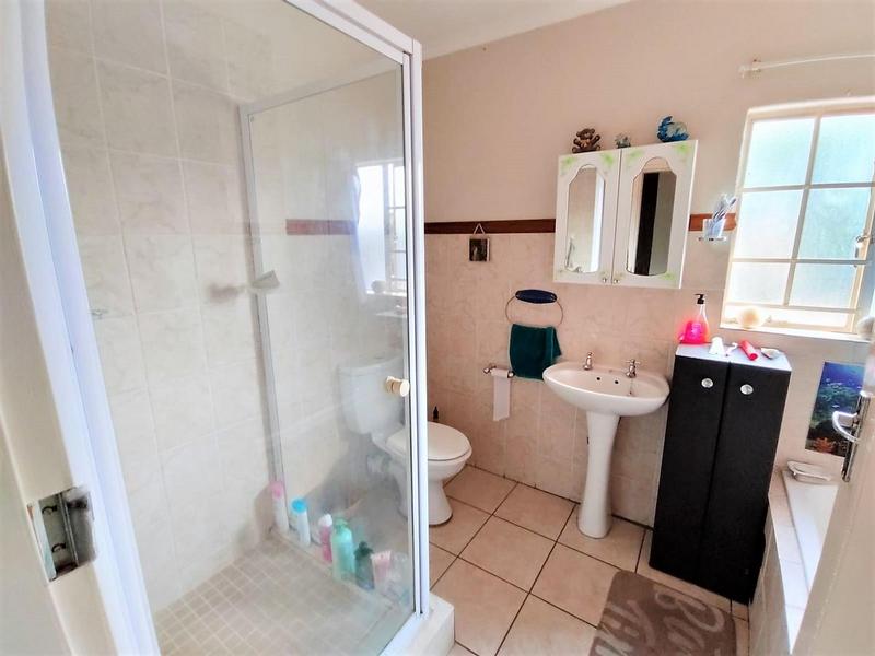 2 Bedroom Property for Sale in Annlin Gauteng