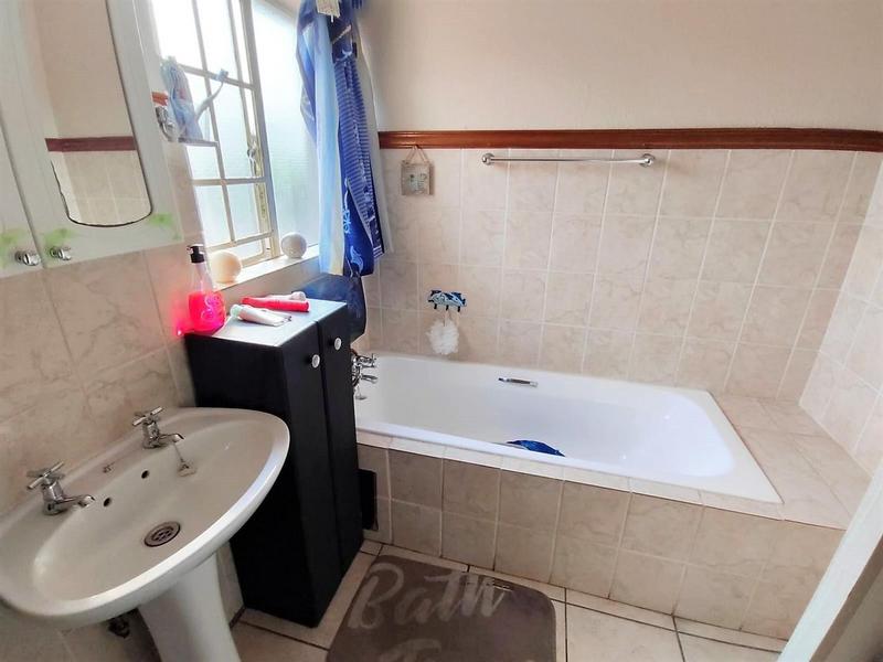 2 Bedroom Property for Sale in Annlin Gauteng