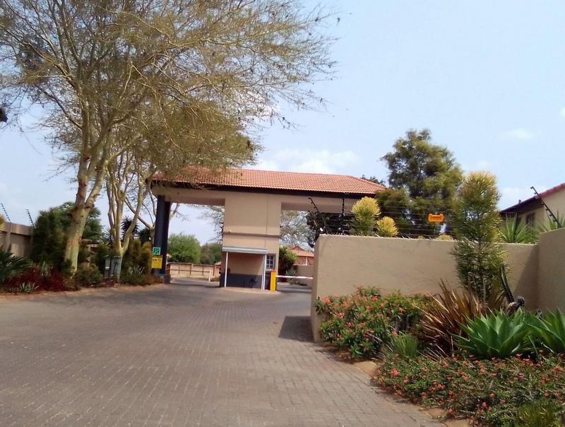 2 Bedroom Property for Sale in Annlin Gauteng