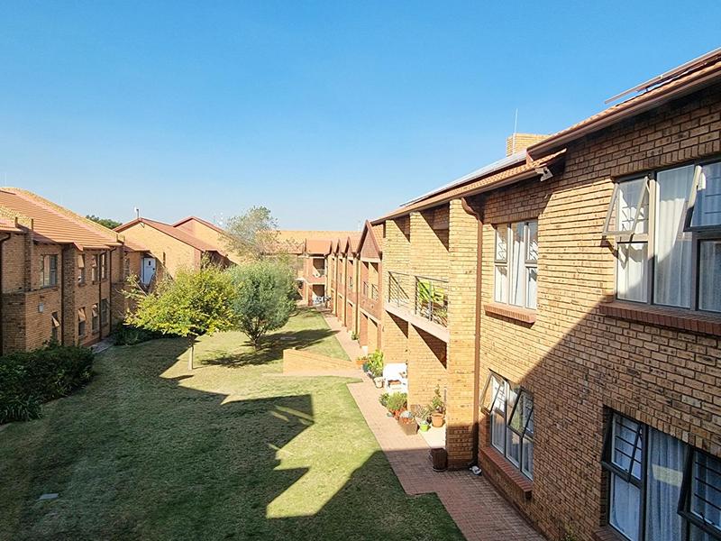 1 Bedroom Property for Sale in Willow Park Manor Gauteng