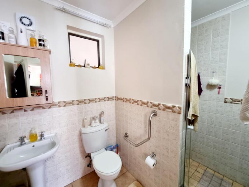 1 Bedroom Property for Sale in Willow Park Manor Gauteng