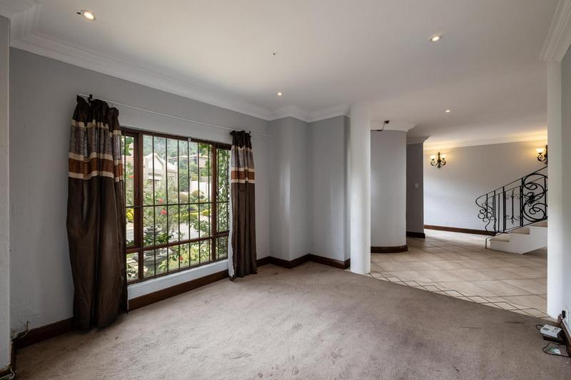 4 Bedroom Property for Sale in Faerie Glen Gauteng